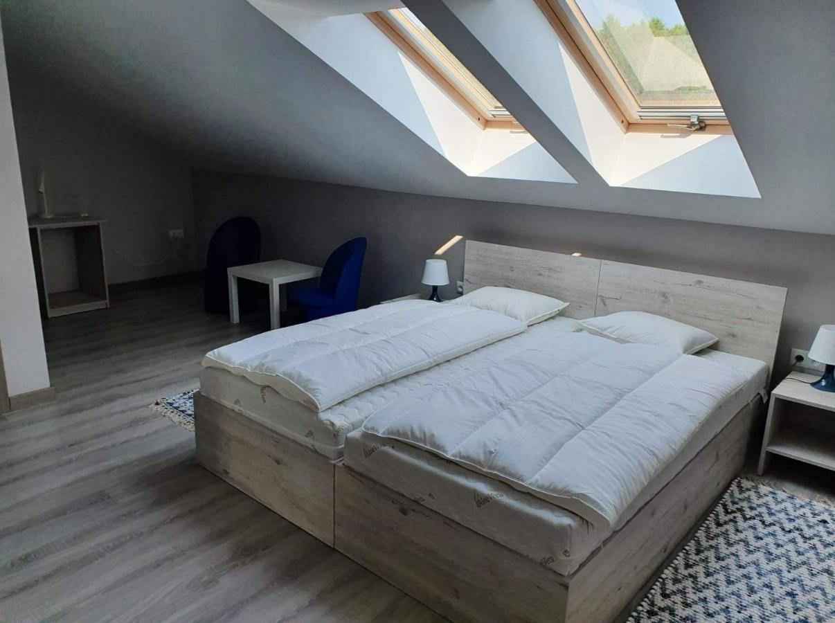 Stajnia Kruki Villa Wola Kaluska Exterior foto